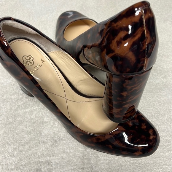 Isola’ Size 8 (I’m always a 7.5). Leopard print, chunky heal shoes. - Picture 4 of 5